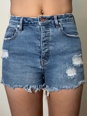 We The Free Curvy Vintage High Rise Raw Hem Short - size 28